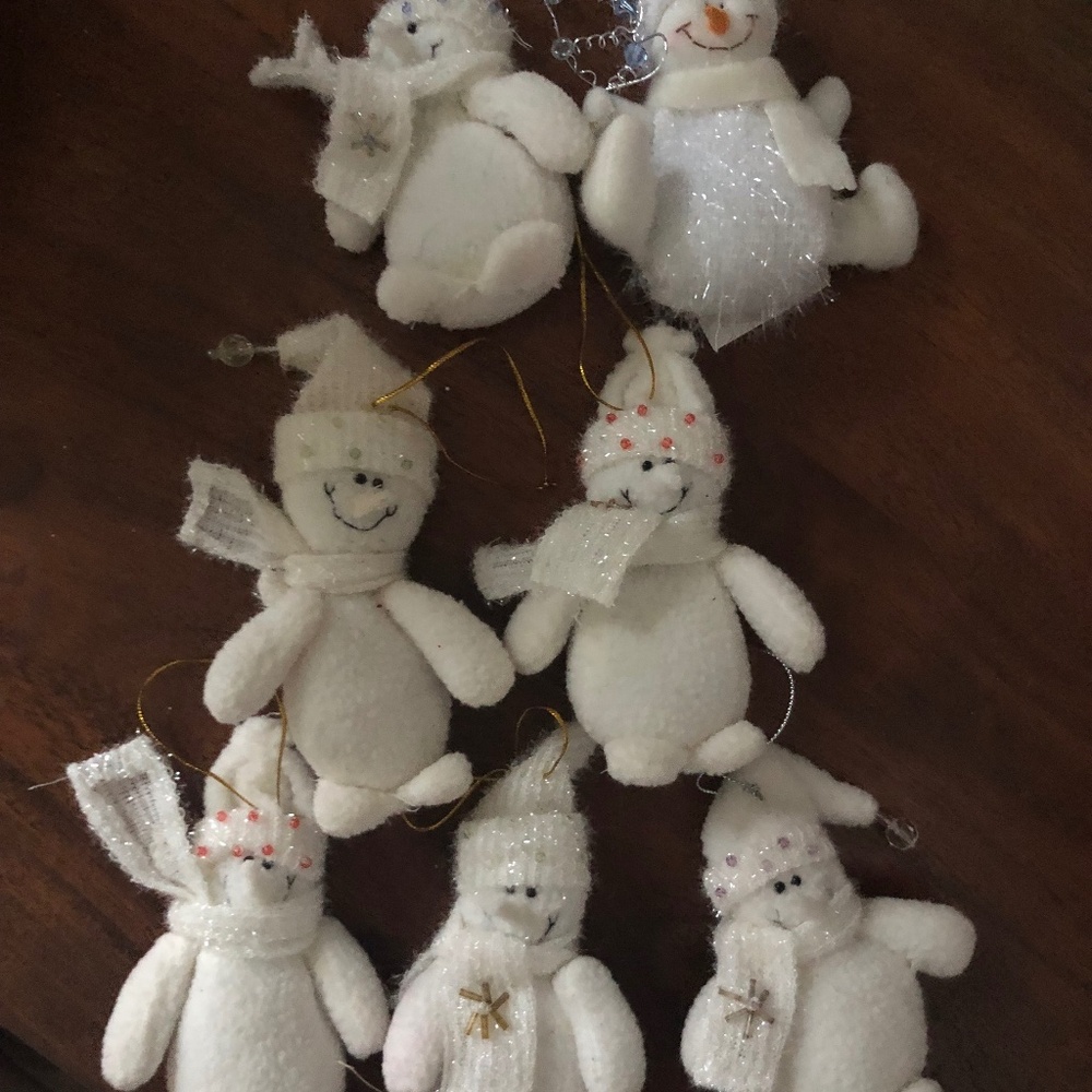 Judy Lynn collection Snowmen stuffed ornaments - 7 pcs